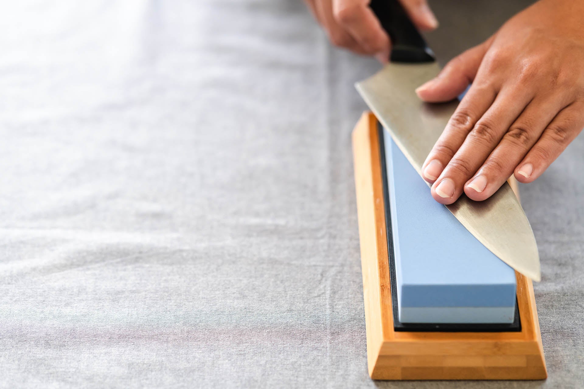 Sharpening Knife With Whetstone